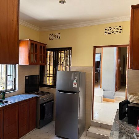 Town Retreat Moshi Apartman Kültér fotó
