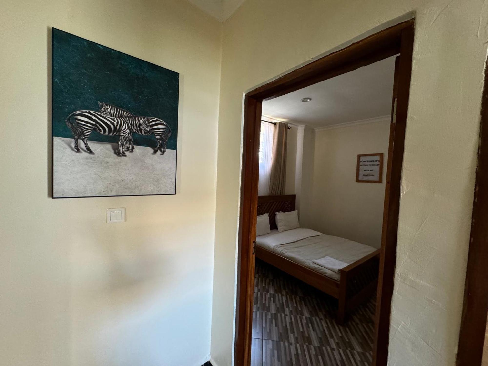 Town Retreat Moshi Apartman Kültér fotó